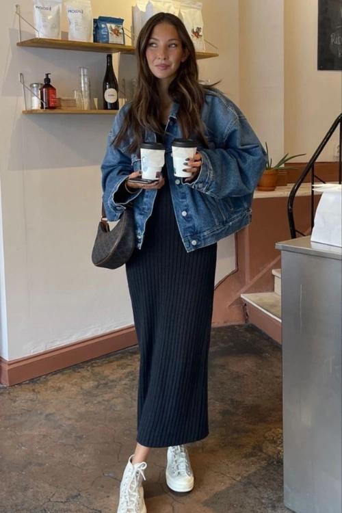 24 Soccer Mom Outfits That Make You the Hottest on the Sidelines 10 Soccer Mom Outfits