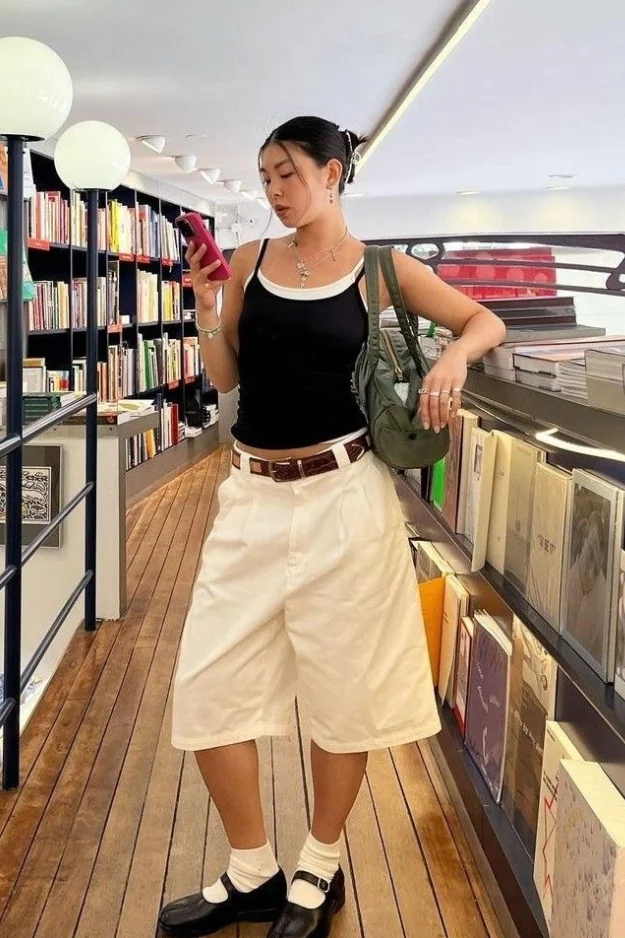 14 Cool-Girl Tank Top Outfits That Feel Effortless but Still Get Compliments 12 Tank Top Outfits