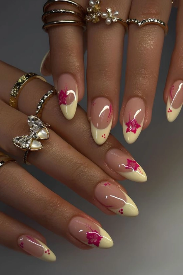 19 Trendy August Nails You’ll Want Before Fall Starts Sneaking In 14 August Nails