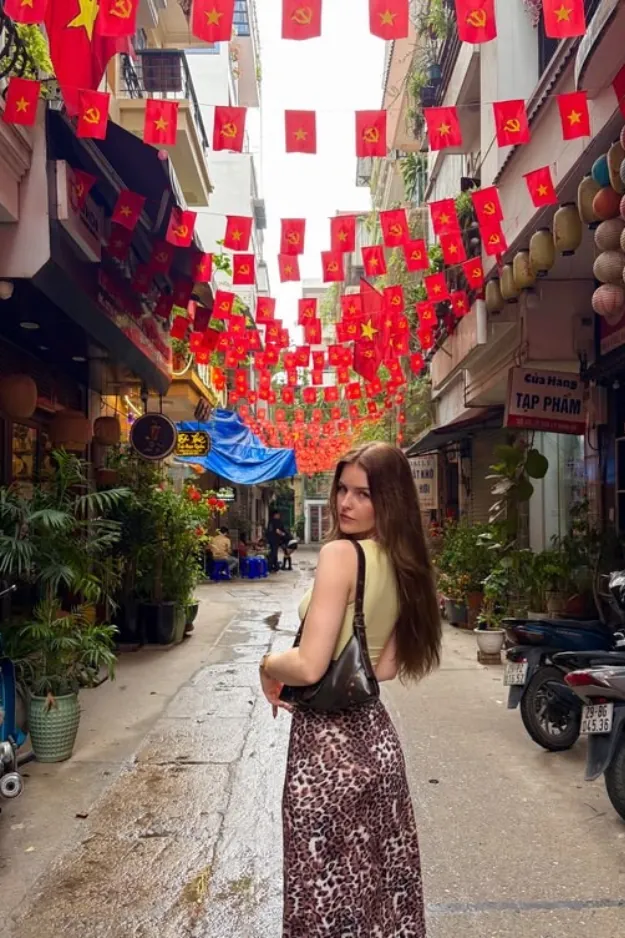 What to Wear in Vietnam Outfits
