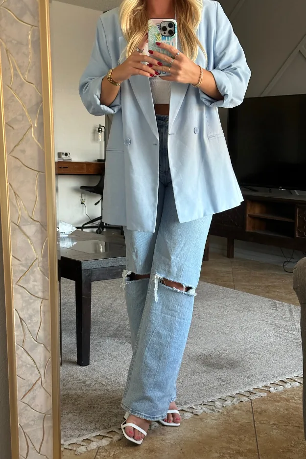 These 5 Jean Mistakes Make Everyone Look Shorter 3 Jeans Mistakes