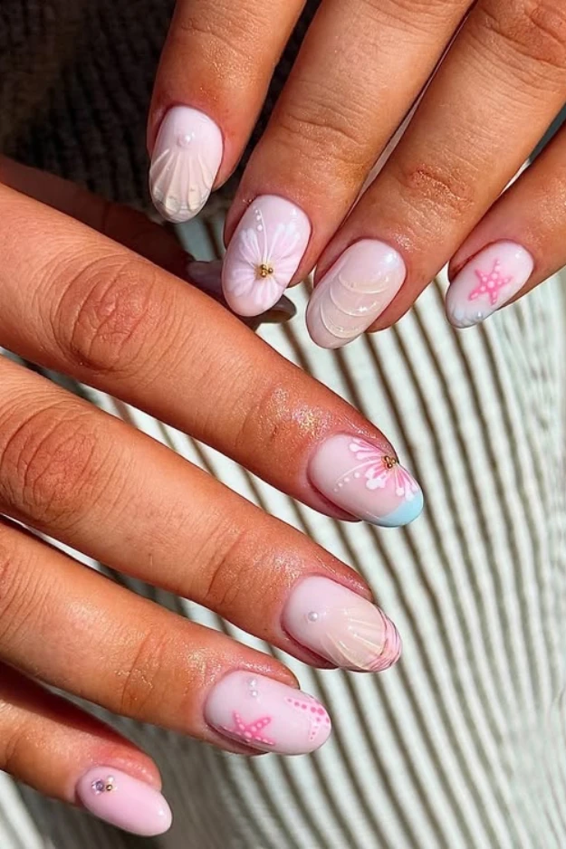 19 Trendy August Nails You’ll Want Before Fall Starts Sneaking In 4 August Nails