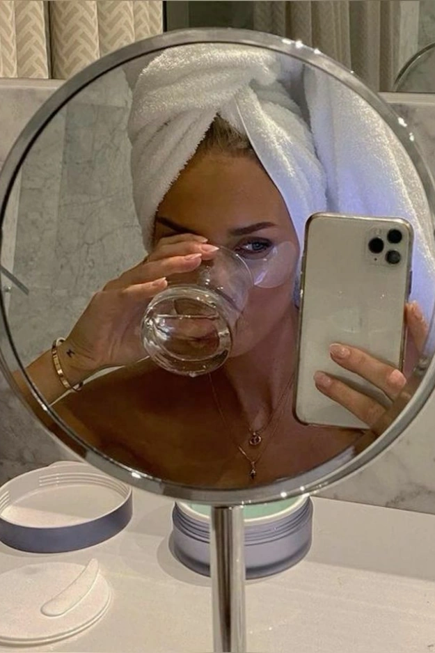 How to Reduce Open Pores Naturally (10 Proven Tips) 8 How to reduce open pores