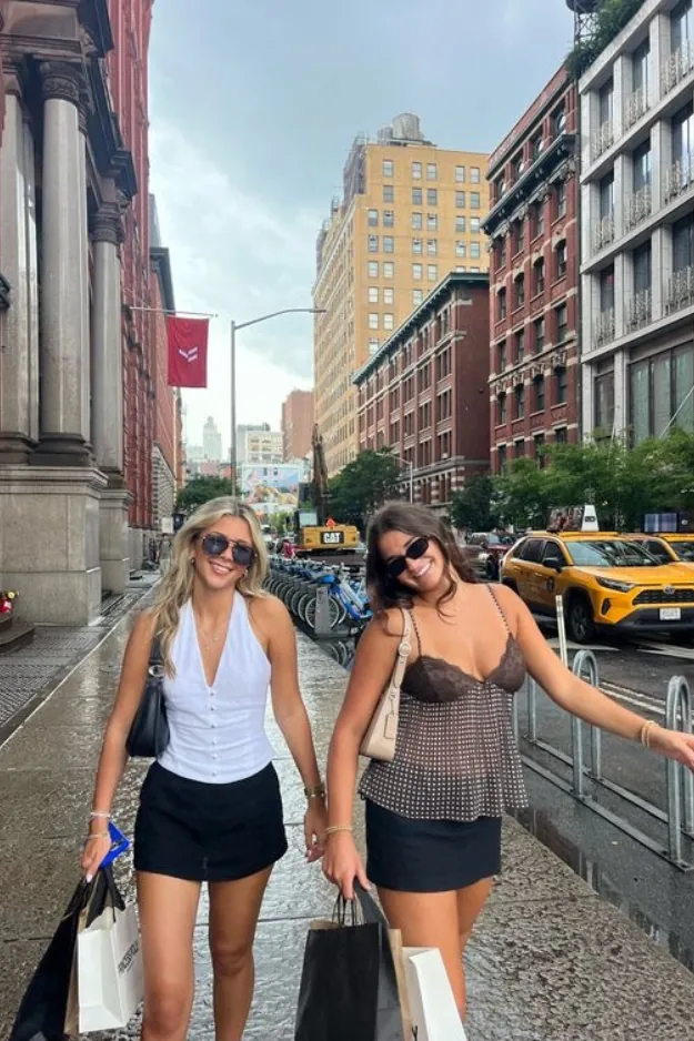 34 NYC Summer Outfits That Keep You Cool Without Killing the Outfit 8 Nyc Summer Outfits For Women