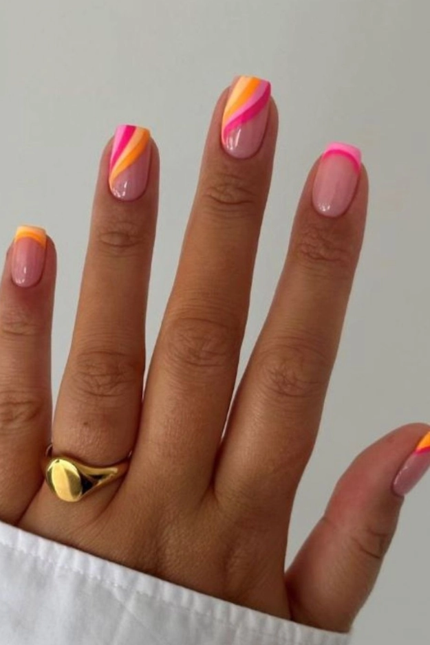 24 Pink Summer Nails That Feel Like Pool Days, Iced Drinks, and Golden Hour 10 Pink Summer Nails