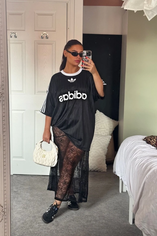 Oversized t shirt outfits