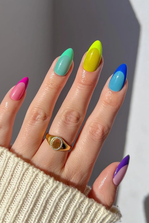 17 Trendy July Nails That Feel Like Sunshine, Iced Drinks, and Late Summer Nights 11 July Nails