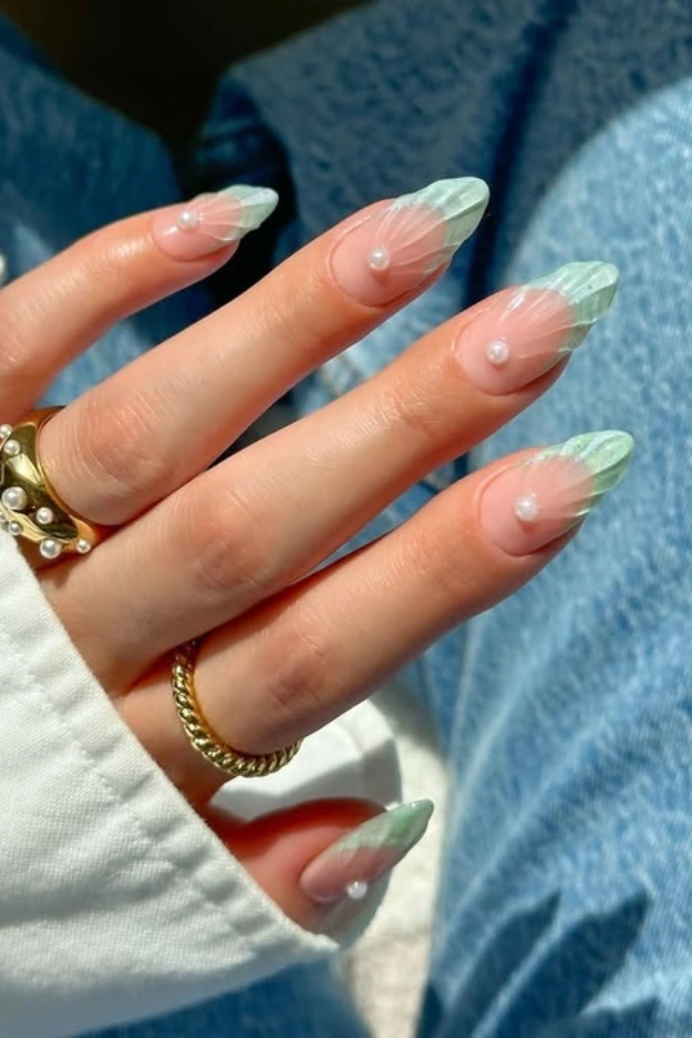 27 Fresh June Nails That Feel Like the Start of Summer in the Best Way 11 June Nails