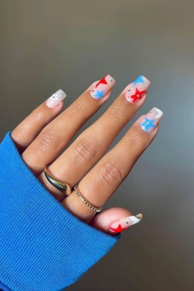 27 Cute 4th of July Nail ideas That Were Basically Made for Fireworks Photos 11 4th of July Nail Ideas