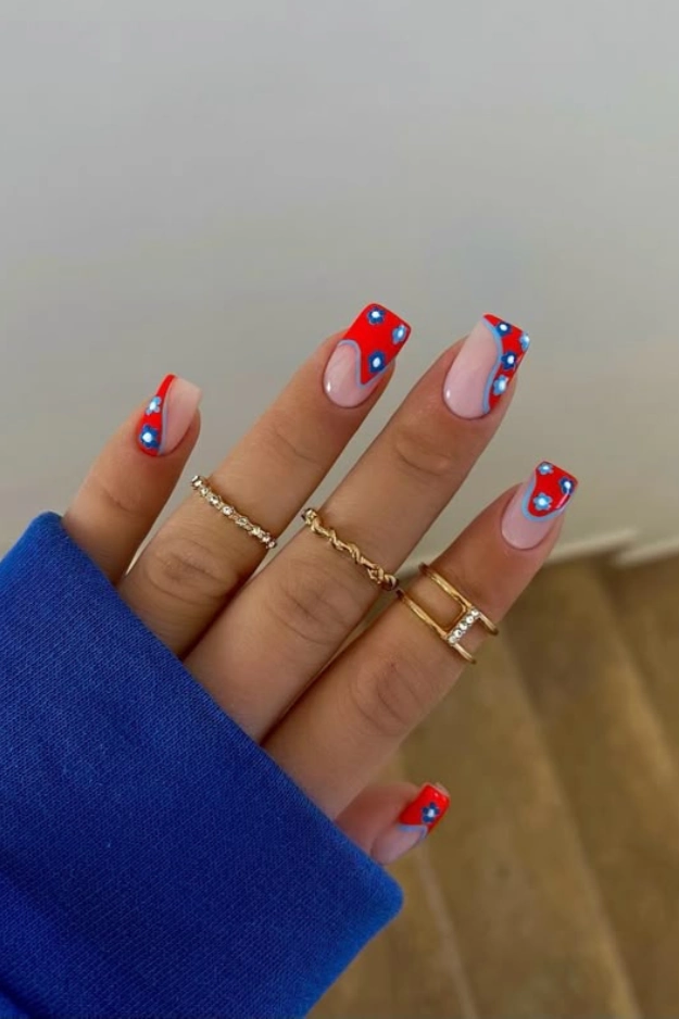 27 Cute 4th of July Nail ideas That Were Basically Made for Fireworks Photos 12 4th of July Nail Ideas