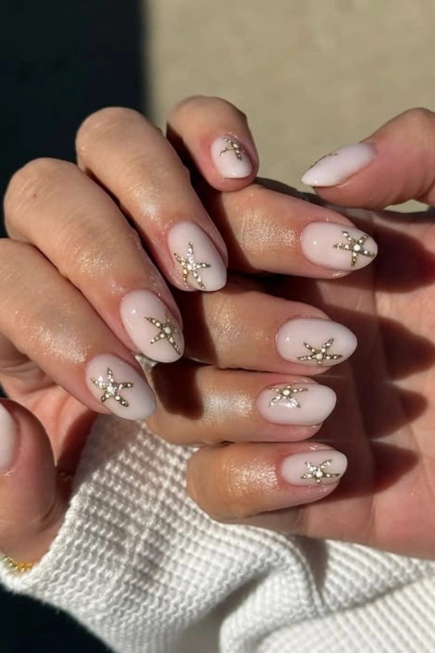 17 Trendy July Nails That Feel Like Sunshine, Iced Drinks, and Late Summer Nights 13 July Nails