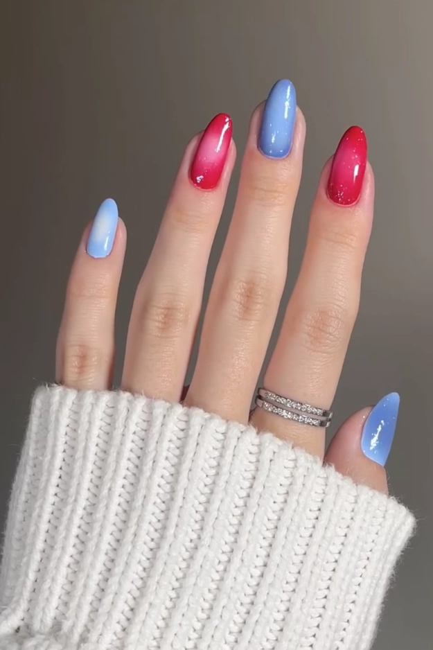 27 Cute 4th of July Nail ideas That Were Basically Made for Fireworks Photos 13 4th of July Nail Ideas