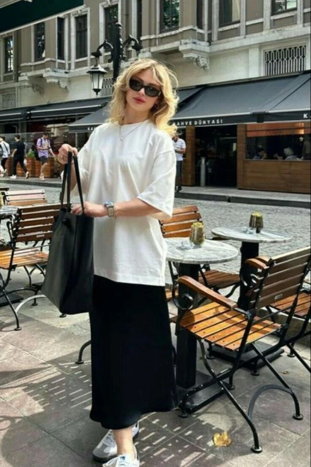 Oversized t shirt outfits