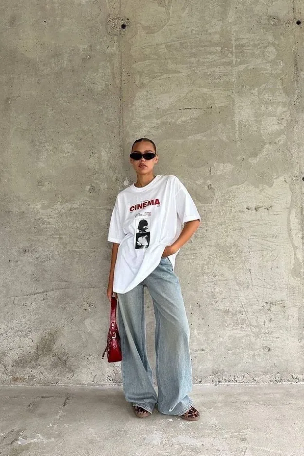 Oversized t shirt outfits