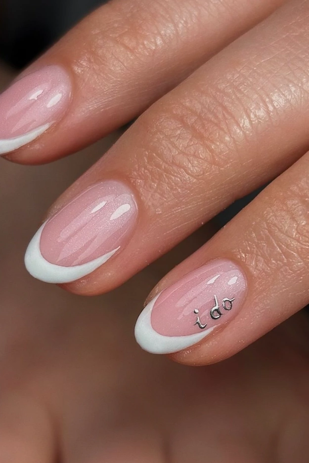 17 Classy Engagement Nails That Feel Elegant, Timeless, and Just a Little Bit Special 15 Engagement Nails