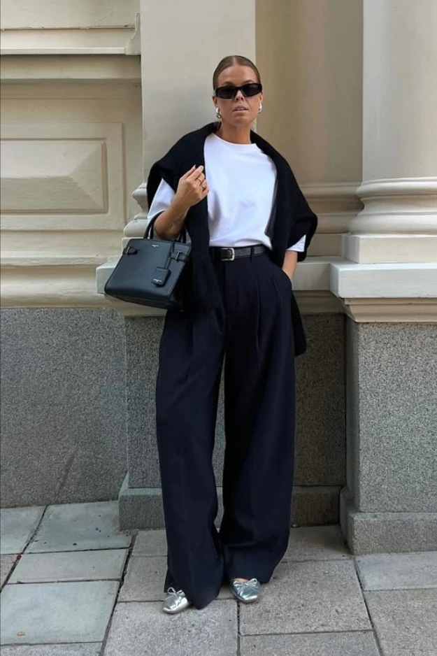 Classy Navy Blue Pants Outfits That Make Getting Dressed Feel Effortless 15 Navy Blue Pants Outfits