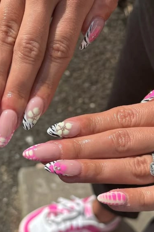 17 Trendy July Nails That Feel Like Sunshine, Iced Drinks, and Late Summer Nights 17 July Nails