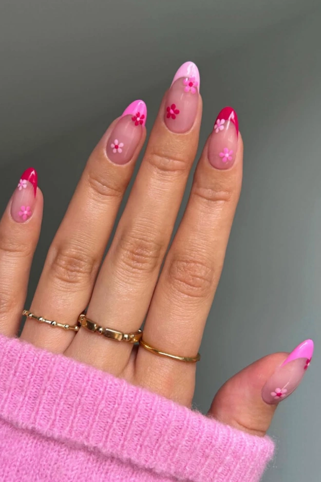24 Pink Summer Nails That Feel Like Pool Days, Iced Drinks, and Golden Hour 17 Pink Summer Nails