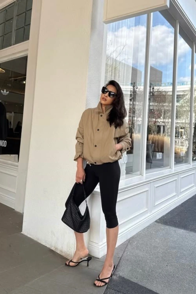 19 Capri Outfits That Actually Feel Stylish Again (Not Stuck in the Past) 17 Capri outfits