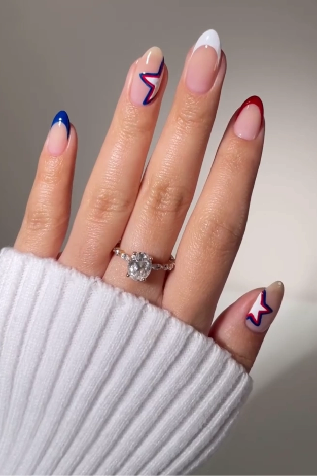 27 Cute 4th of July Nail ideas That Were Basically Made for Fireworks Photos 17 4th of July Nail Ideas