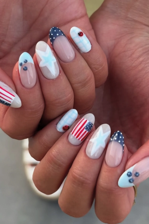 27 Cute 4th of July Nail ideas That Were Basically Made for Fireworks Photos 18 4th of July Nail Ideas