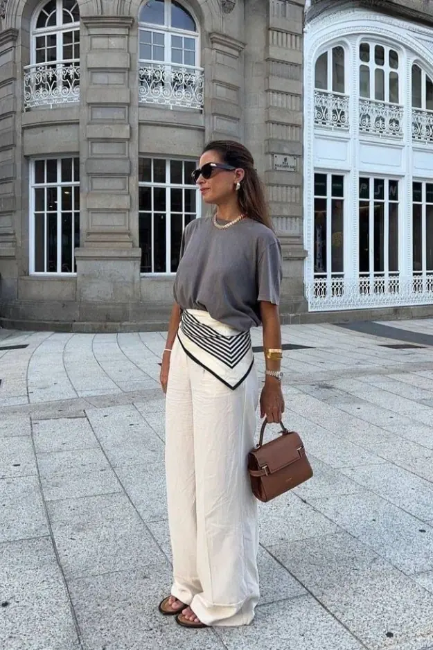20 Chic Scarf Outfits That Turn a Simple Outfit Into Something Way More Put Together 19 Scarf Outfits