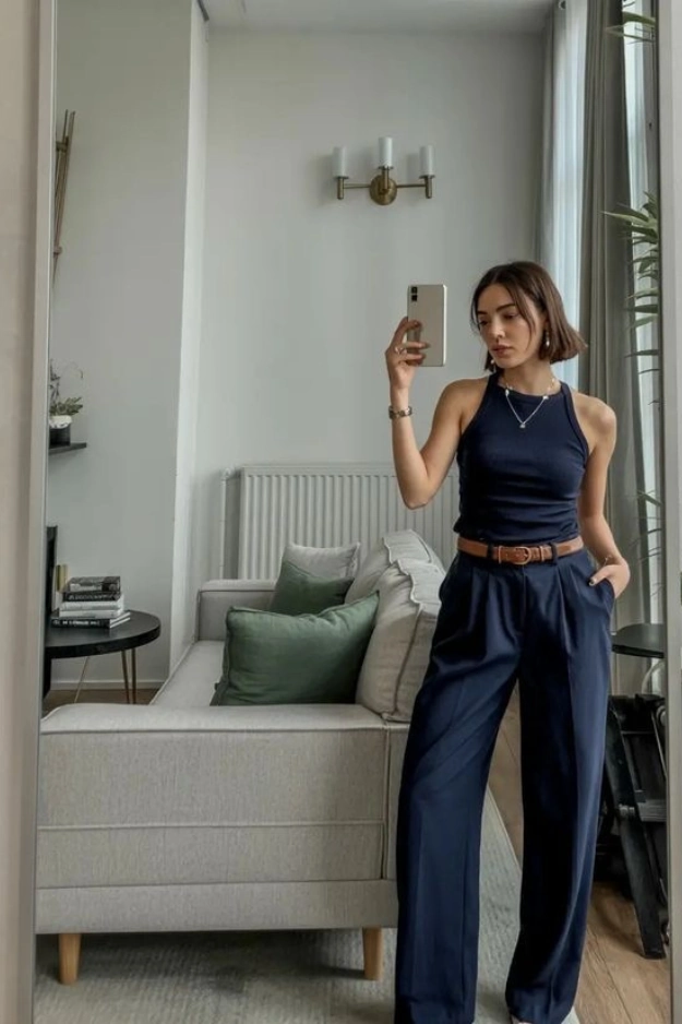 Classy Navy Blue Pants Outfits That Make Getting Dressed Feel Effortless 19 Navy Blue Pants Outfits