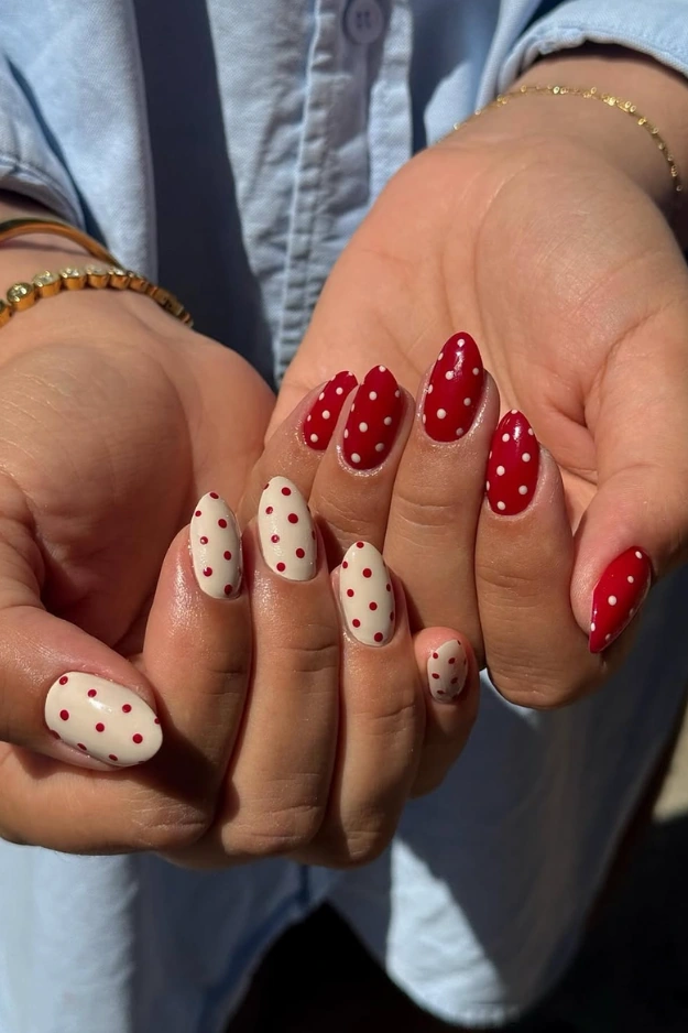 27 Cute 4th of July Nail ideas That Were Basically Made for Fireworks Photos 22 4th of July Nail Ideas