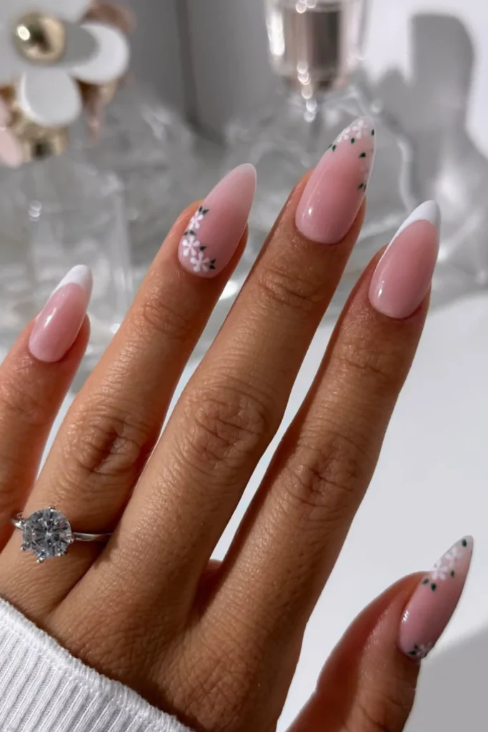 These 30 Flower Nails Are So Cute, You’ll Keep Looking at Your Hands 23 Flower Nails