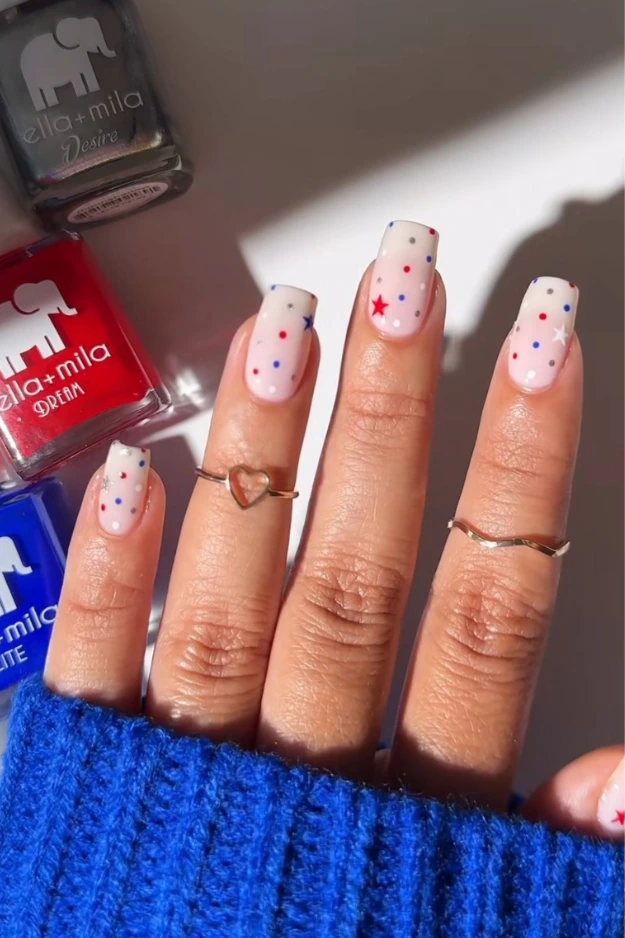 27 Cute 4th of July Nail ideas That Were Basically Made for Fireworks Photos 24 4th of July Nail Ideas
