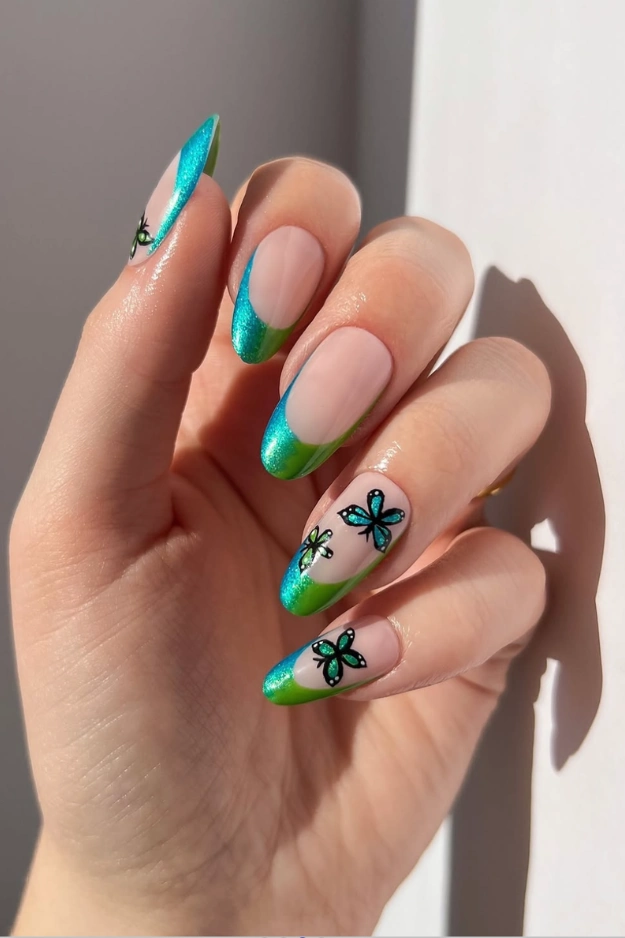 17 Trendy July Nails That Feel Like Sunshine, Iced Drinks, and Late Summer Nights 4 July Nails