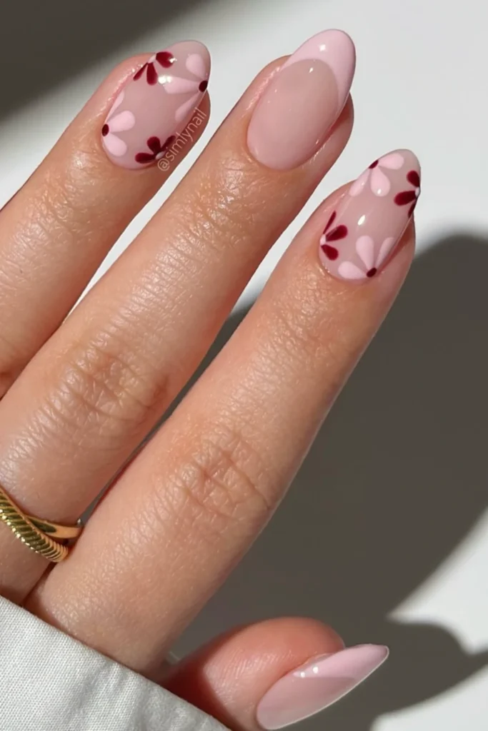 These 30 Flower Nails Are So Cute, You’ll Keep Looking at Your Hands 5 Flower Nails