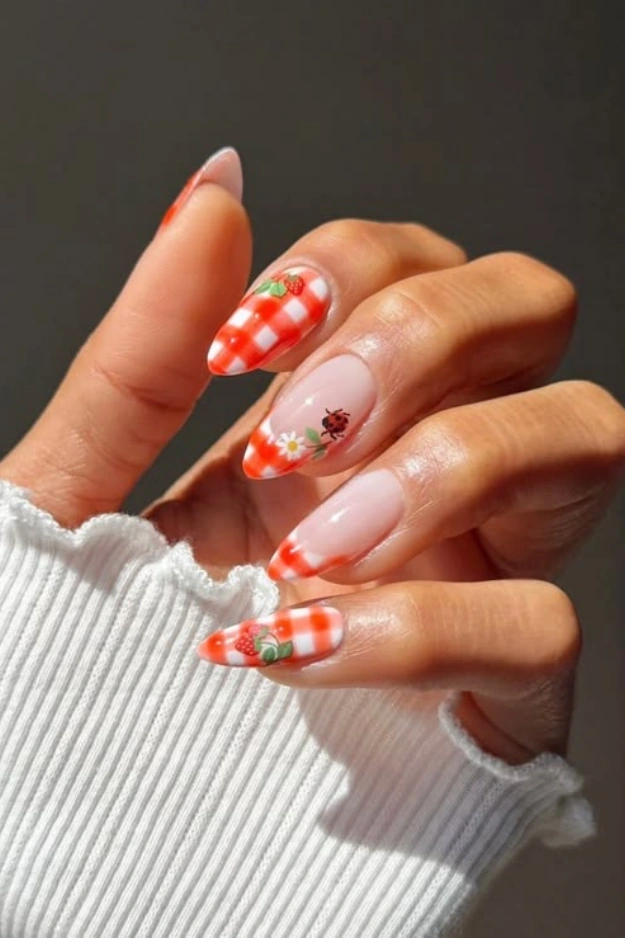 27 Fresh June Nails That Feel Like the Start of Summer in the Best Way 5 June Nails
