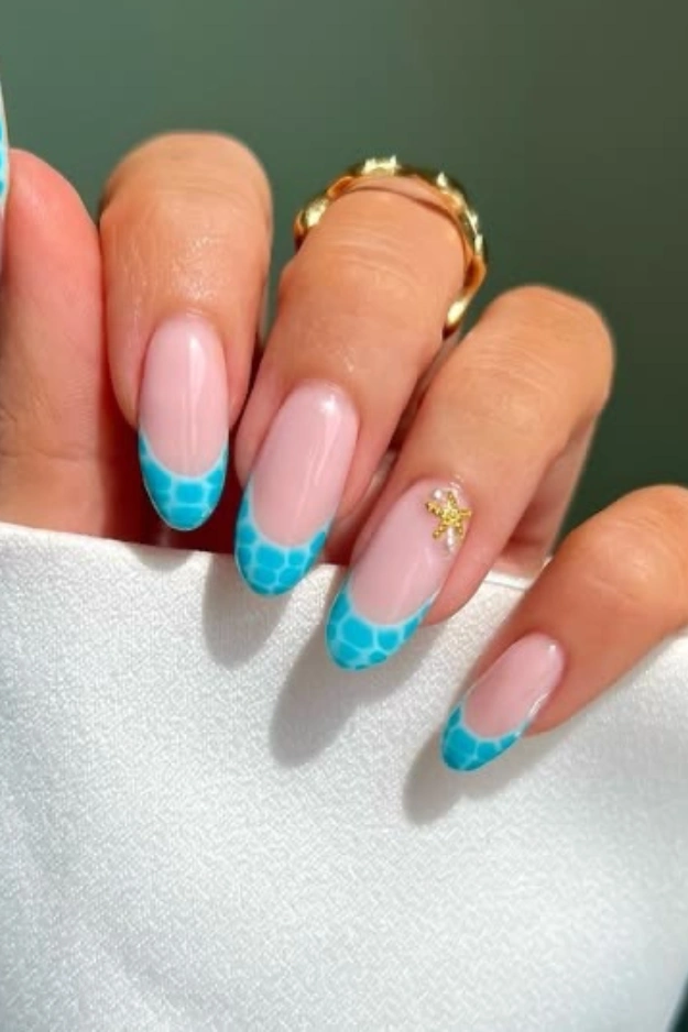17 Trendy July Nails That Feel Like Sunshine, Iced Drinks, and Late Summer Nights 6 July Nails