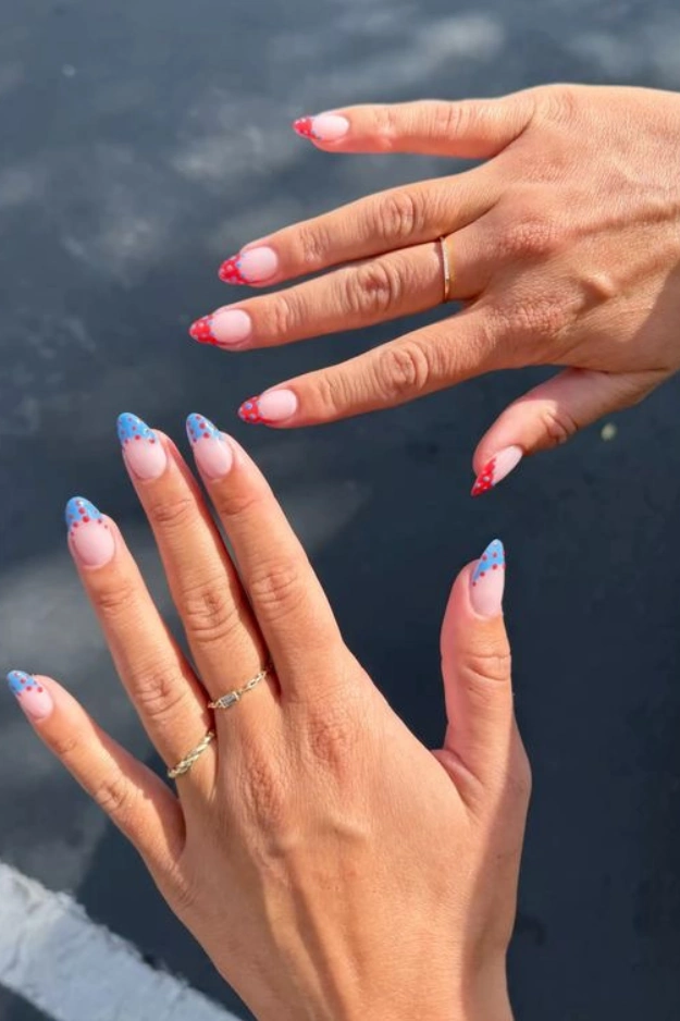 27 Cute 4th of July Nail ideas That Were Basically Made for Fireworks Photos 6 4th of July Nail Ideas