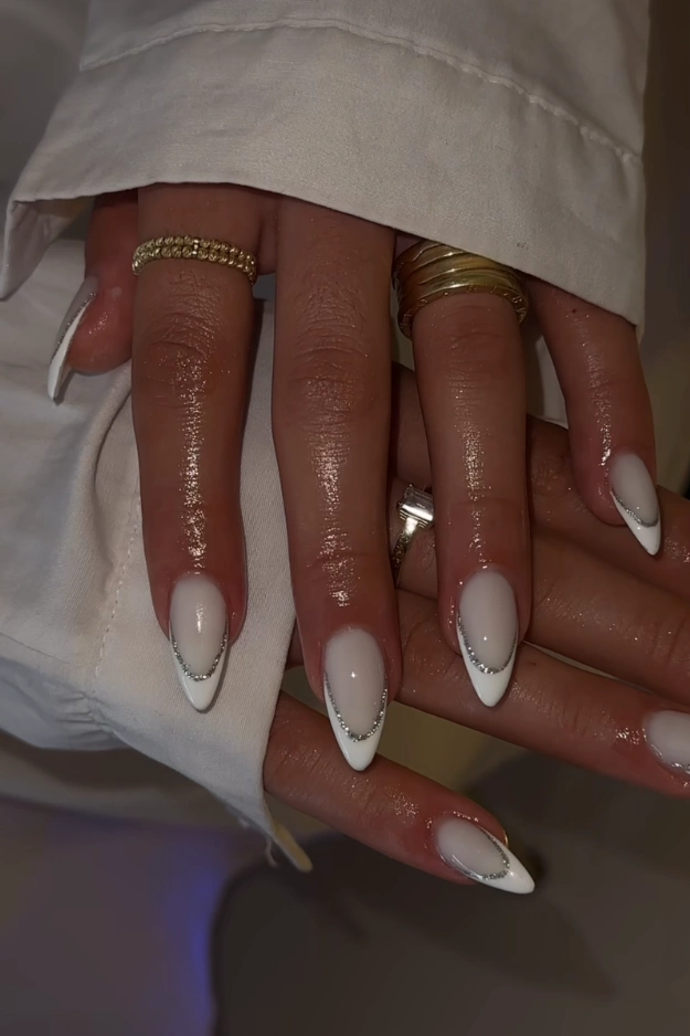 17 Classy Engagement Nails That Feel Elegant, Timeless, and Just a Little Bit Special 6 Engagement Nails