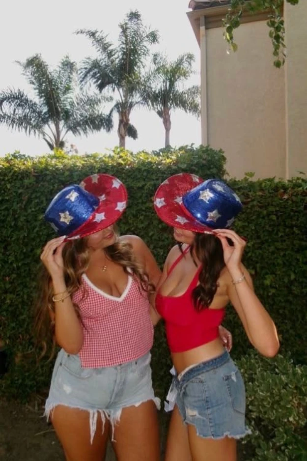 27 Hot-Girl 4th of July Outfits Made for Fireworks, Rooftops, and Summer Nights 7 Cute 4th of July Outfits