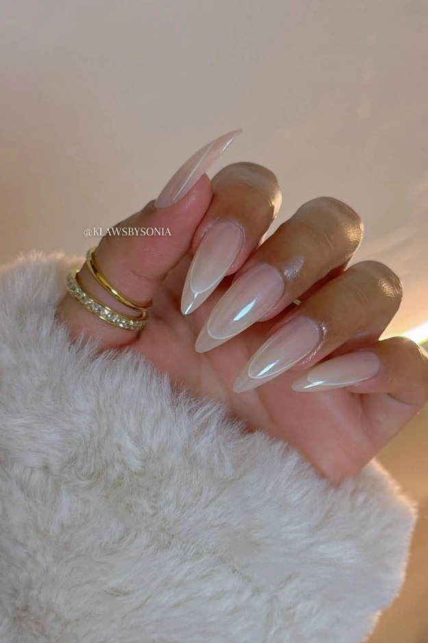 17 Classy Engagement Nails That Feel Elegant, Timeless, and Just a Little Bit Special 8 Engagement Nails