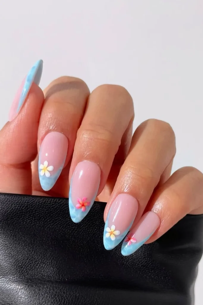 These 30 Flower Nails Are So Cute, You’ll Keep Looking at Your Hands 9 Flower Nails