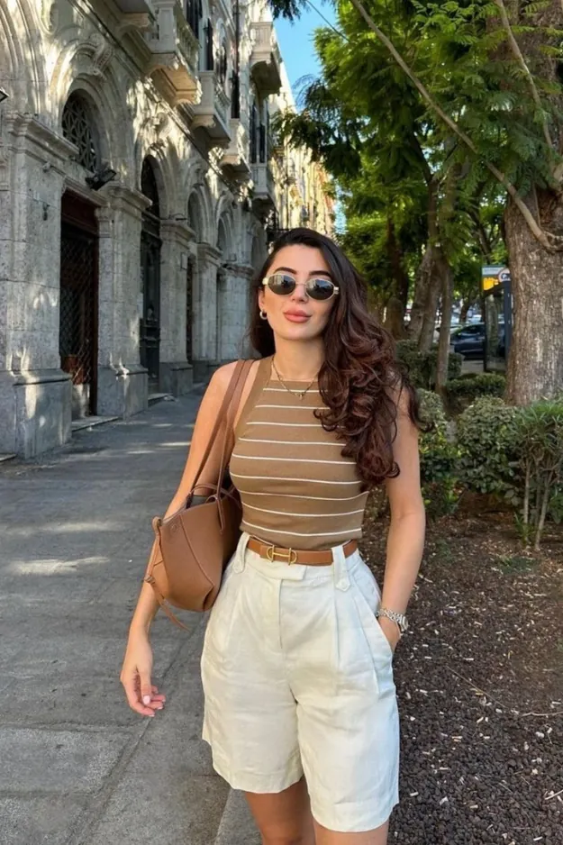 26 Jorts Outfits That Feel Effortless, Casual, and Just the Right Amount of Cool 23 Jorts Outfits